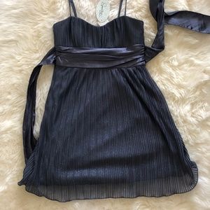 Gray Dress w/ Bow-tie in back